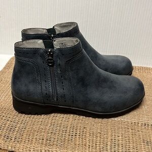 Jsport By Jambu Navy Blue Memory Foam Footbed Ankle Boot 11M